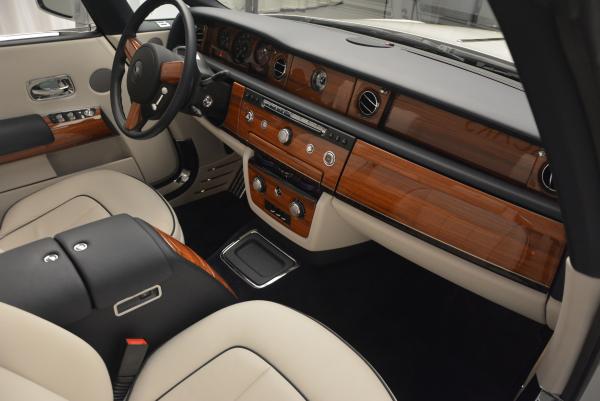 Used 2015 Rolls-Royce Phantom Drophead Coupe for sale Sold at Rolls-Royce Motor Cars Greenwich in Greenwich CT 06830 22