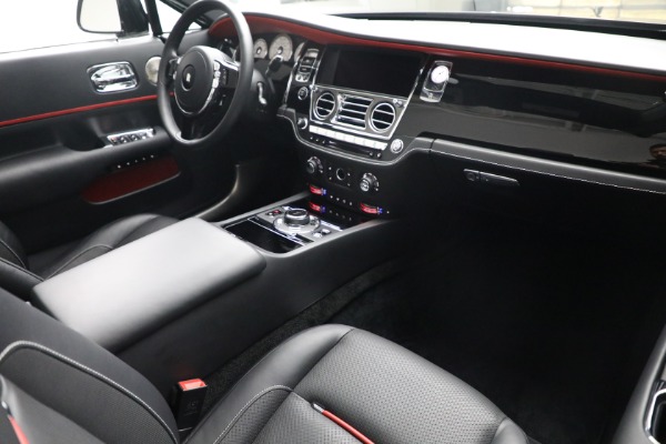 Used 2018 Rolls-Royce Black Badge Dawn for sale $355,900 at Rolls-Royce Motor Cars Greenwich in Greenwich CT 06830 17