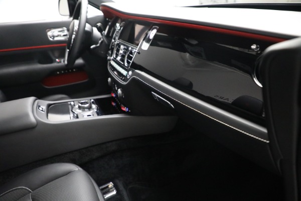 Used 2018 Rolls-Royce Black Badge Dawn for sale $355,900 at Rolls-Royce Motor Cars Greenwich in Greenwich CT 06830 24