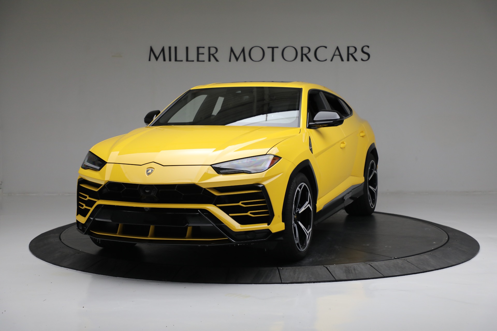 Used 2021 Lamborghini Urus for sale Sold at Rolls-Royce Motor Cars Greenwich in Greenwich CT 06830 1