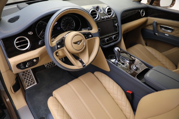 Used 2017 Bentley Bentayga W12 for sale Sold at Rolls-Royce Motor Cars Greenwich in Greenwich CT 06830 16