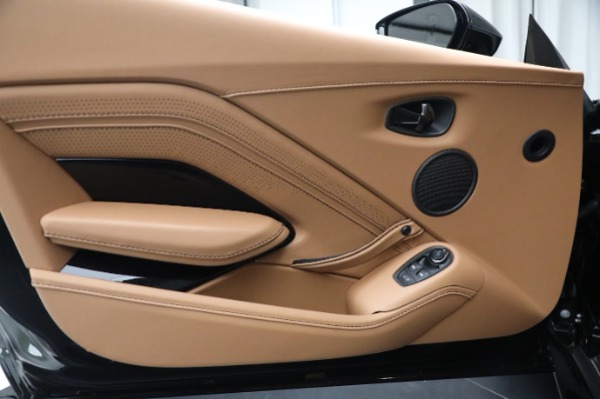 Used 2022 Aston Martin Vantage Auto for sale Sold at Rolls-Royce Motor Cars Greenwich in Greenwich CT 06830 16