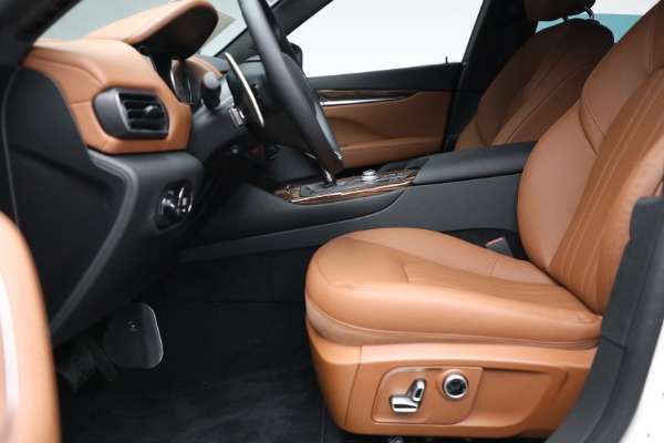 New 2022 Maserati Levante GT for sale Sold at Rolls-Royce Motor Cars Greenwich in Greenwich CT 06830 14