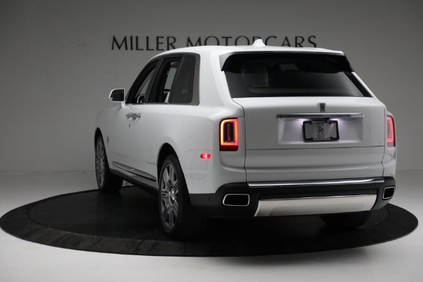 New 2022 Rolls-Royce Cullinan for sale Sold at Rolls-Royce Motor Cars Greenwich in Greenwich CT 06830 8