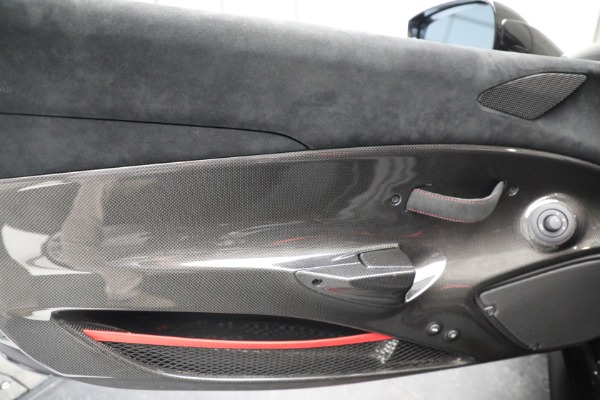 Used 2019 Ferrari 488 Pista for sale Sold at Rolls-Royce Motor Cars Greenwich in Greenwich CT 06830 16