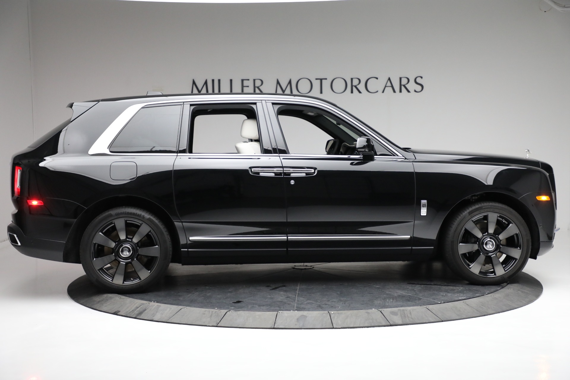 RollsRoyce Cullinan revealed exclusive pictures of luxury SUV  Autocar
