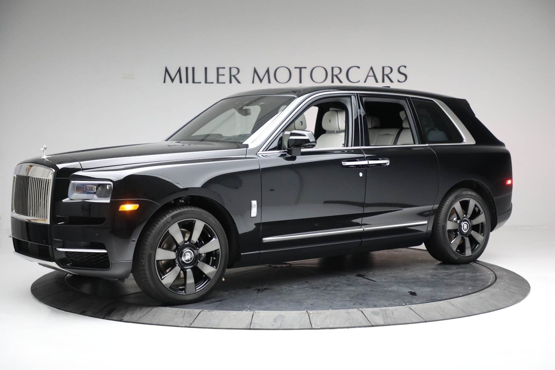 Used 2020 Rolls-Royce Cullinan for sale Sold at Rolls-Royce Motor Cars Greenwich in Greenwich CT 06830 1