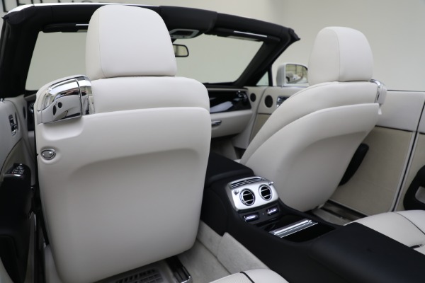 Used 2016 Rolls-Royce Dawn for sale $279,900 at Rolls-Royce Motor Cars Greenwich in Greenwich CT 06830 28