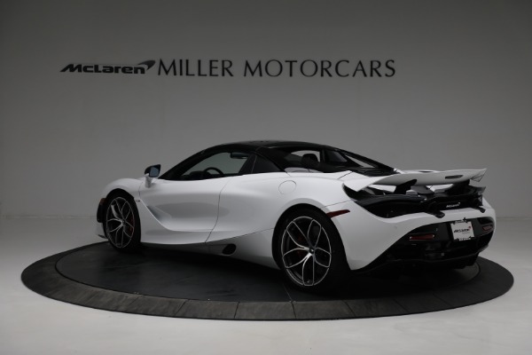 New 2022 McLaren 720S Spider Performance for sale $381,500 at Rolls-Royce Motor Cars Greenwich in Greenwich CT 06830 17