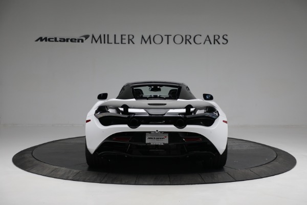 New 2022 McLaren 720S Spider Performance for sale $381,500 at Rolls-Royce Motor Cars Greenwich in Greenwich CT 06830 18