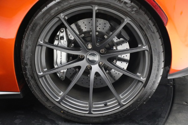 Used 2016 McLaren 675LT Spider for sale $275,900 at Rolls-Royce Motor Cars Greenwich in Greenwich CT 06830 24