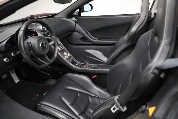 Used 2016 McLaren 675LT Spider for sale $275,900 at Rolls-Royce Motor Cars Greenwich in Greenwich CT 06830 27