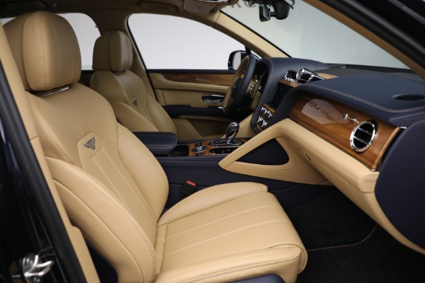 Used 2021 Bentley Bentayga V8 for sale Sold at Rolls-Royce Motor Cars Greenwich in Greenwich CT 06830 24