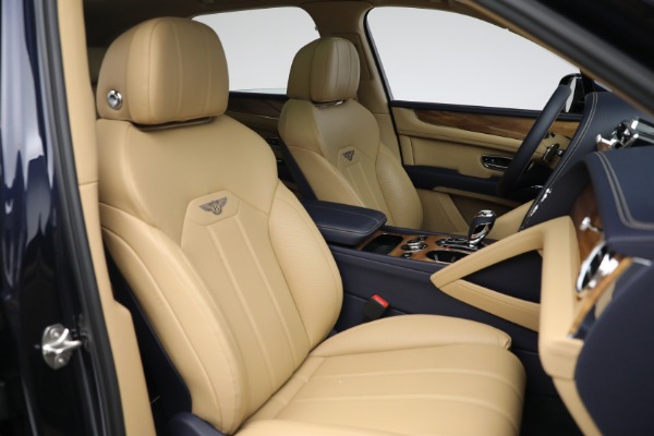 Used 2021 Bentley Bentayga V8 for sale Sold at Rolls-Royce Motor Cars Greenwich in Greenwich CT 06830 25