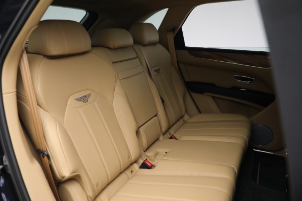 Used 2021 Bentley Bentayga V8 for sale Sold at Rolls-Royce Motor Cars Greenwich in Greenwich CT 06830 27