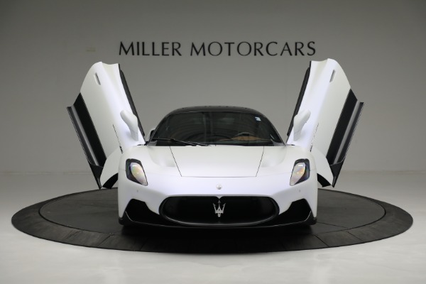 Used 2022 Maserati MC20 for sale $198,900 at Rolls-Royce Motor Cars Greenwich in Greenwich CT 06830 24