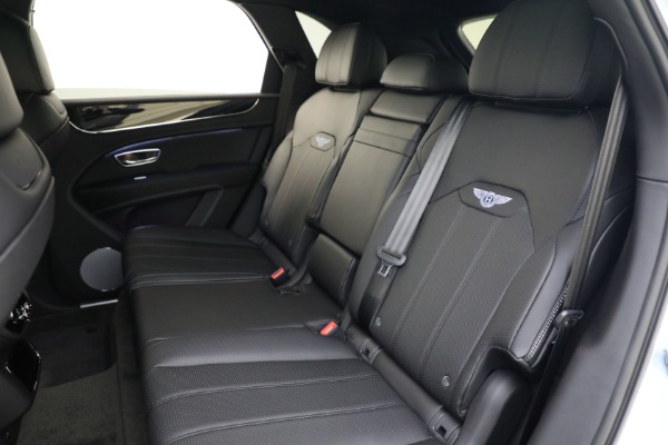 Used 2022 Bentley Bentayga V8 for sale $199,900 at Rolls-Royce Motor Cars Greenwich in Greenwich CT 06830 23