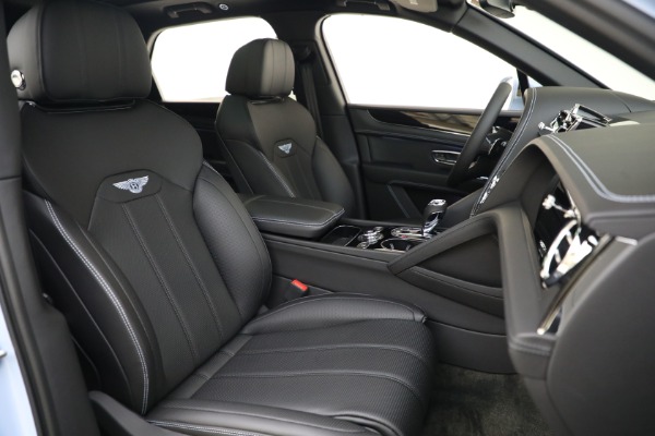 Used 2022 Bentley Bentayga V8 for sale $199,900 at Rolls-Royce Motor Cars Greenwich in Greenwich CT 06830 27