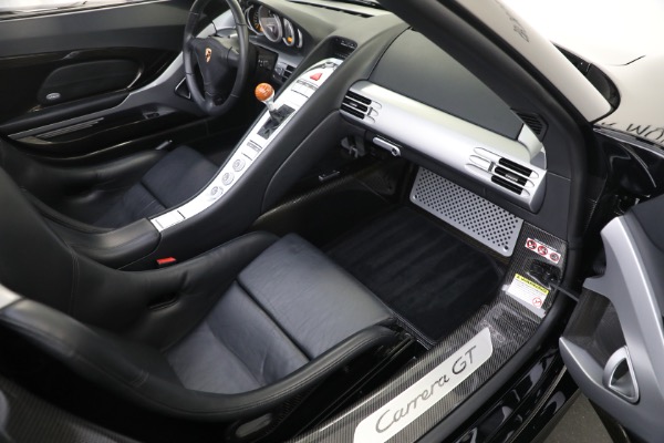Used 2005 Porsche Carrera GT for sale $1,400,000 at Rolls-Royce Motor Cars Greenwich in Greenwich CT 06830 27