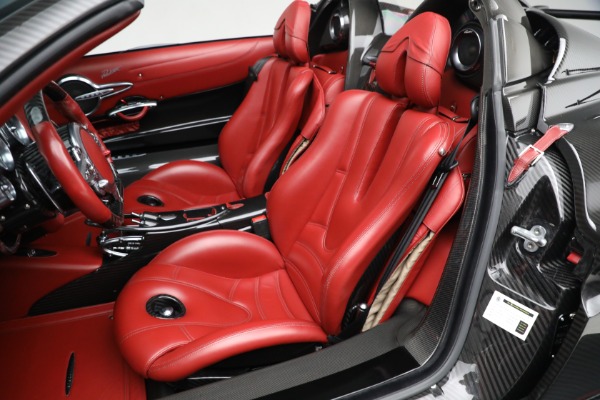 Used 2017 Pagani Huayra Roadster for sale Sold at Rolls-Royce Motor Cars Greenwich in Greenwich CT 06830 25