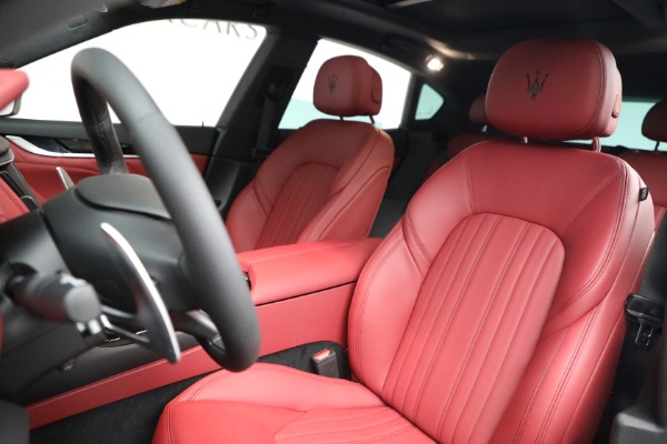 New 2022 Maserati Levante GT for sale Sold at Rolls-Royce Motor Cars Greenwich in Greenwich CT 06830 15