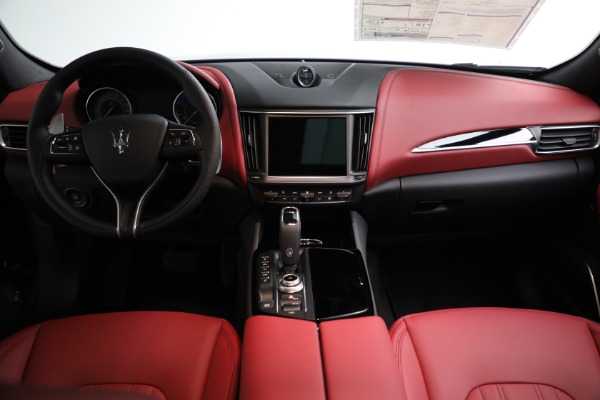 New 2022 Maserati Levante GT for sale Sold at Rolls-Royce Motor Cars Greenwich in Greenwich CT 06830 17