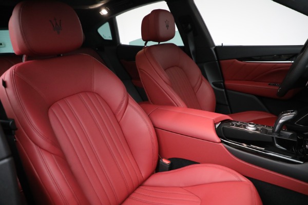 New 2022 Maserati Levante GT for sale Sold at Rolls-Royce Motor Cars Greenwich in Greenwich CT 06830 23