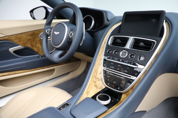Used 2022 Aston Martin DB11 Volante for sale $169,900 at Rolls-Royce Motor Cars Greenwich in Greenwich CT 06830 22