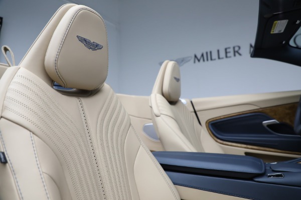 Used 2022 Aston Martin DB11 Volante for sale $169,900 at Rolls-Royce Motor Cars Greenwich in Greenwich CT 06830 23