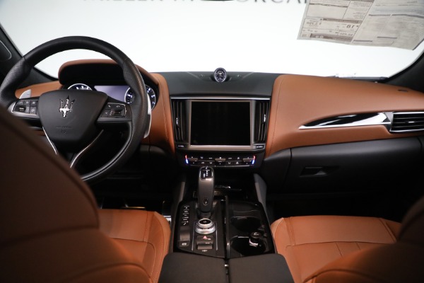 Used 2022 Maserati Levante GT for sale $52,900 at Rolls-Royce Motor Cars Greenwich in Greenwich CT 06830 21
