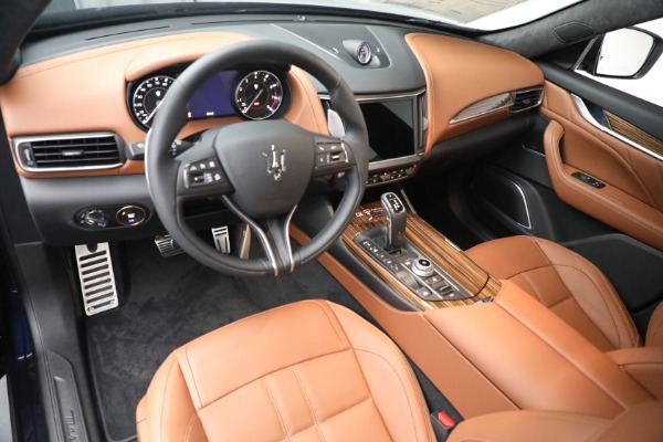 New 2022 Maserati Levante Modena for sale $112,575 at Rolls-Royce Motor Cars Greenwich in Greenwich CT 06830 13