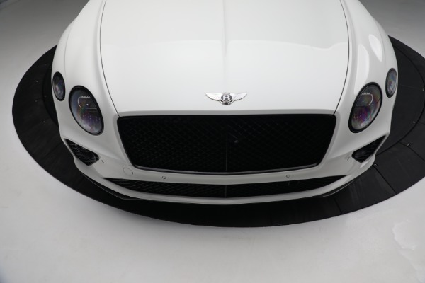 Used 2022 Bentley Continental GT V8 for sale $245,900 at Rolls-Royce Motor Cars Greenwich in Greenwich CT 06830 11