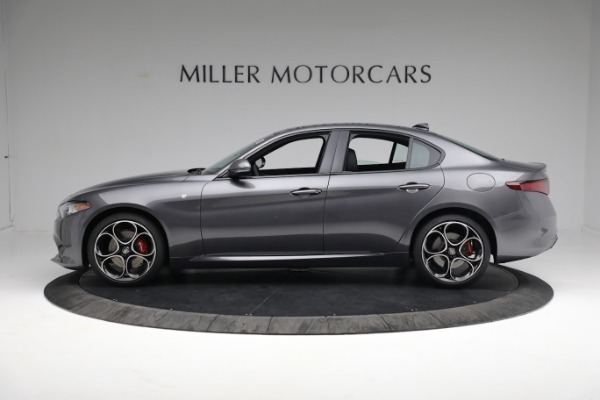 New 2022 Alfa Romeo Giulia Ti for sale Sold at Rolls-Royce Motor Cars Greenwich in Greenwich CT 06830 3