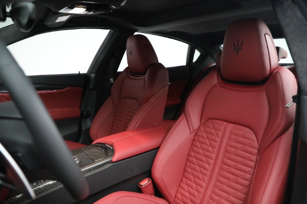 New 2022 Maserati Quattroporte Modena Q4 for sale $134,161 at Rolls-Royce Motor Cars Greenwich in Greenwich CT 06830 15