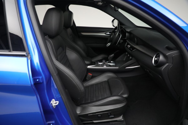 Used 2022 Alfa Romeo Stelvio Veloce for sale $32,900 at Rolls-Royce Motor Cars Greenwich in Greenwich CT 06830 15