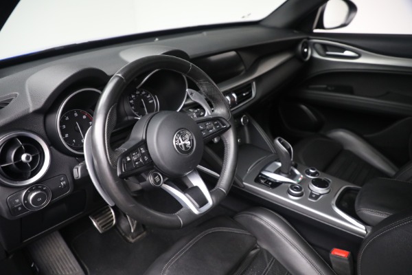 Used 2022 Alfa Romeo Stelvio Veloce for sale $32,900 at Rolls-Royce Motor Cars Greenwich in Greenwich CT 06830 22