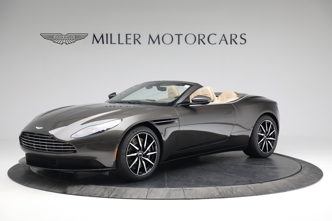 New 2022 Aston Martin DB11 Volante for sale $284,796 at Rolls-Royce Motor Cars Greenwich in Greenwich CT 06830 1