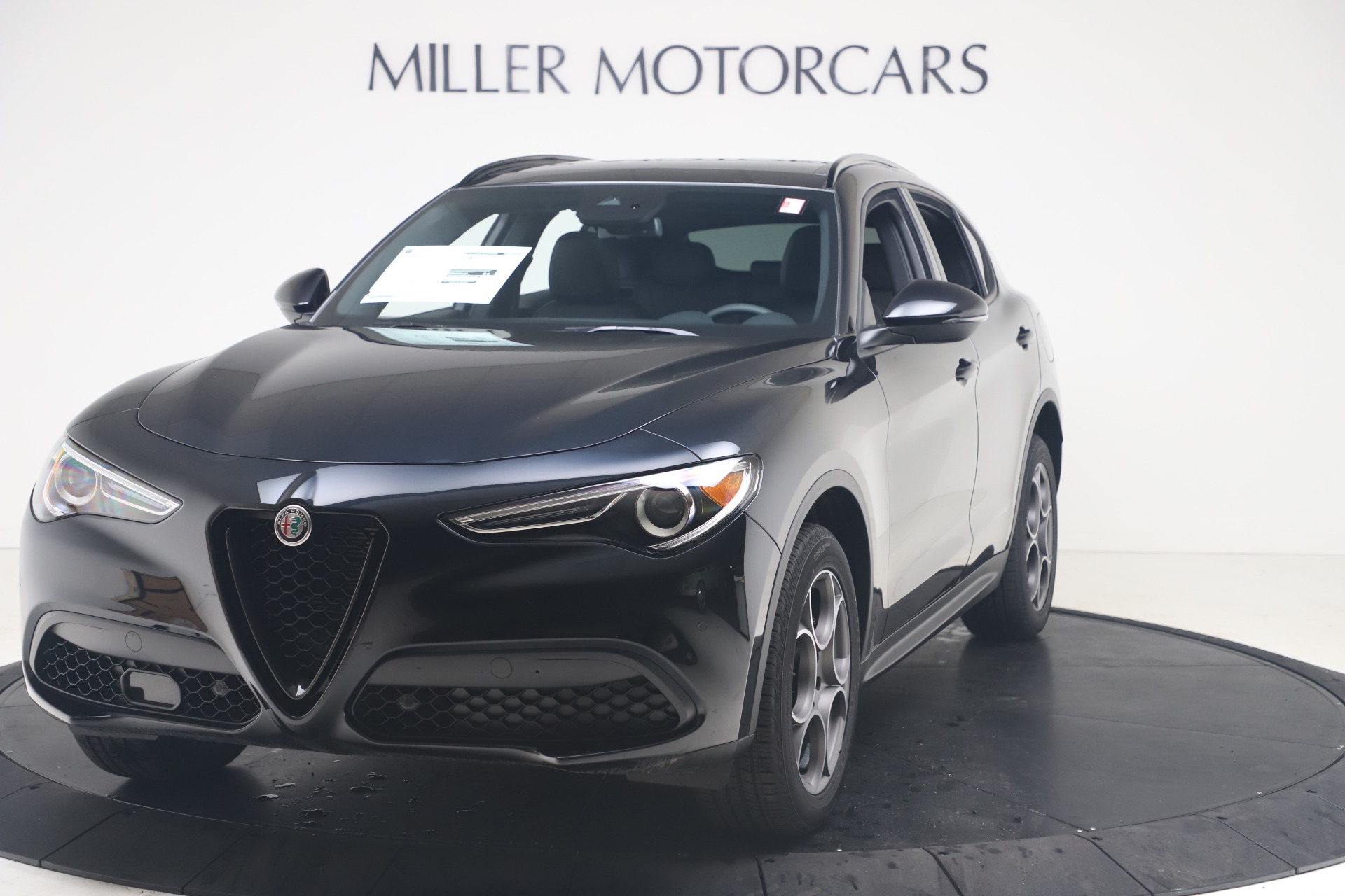 New 2022 Alfa Romeo Stelvio Sprint for sale Sold at Rolls-Royce Motor Cars Greenwich in Greenwich CT 06830 1