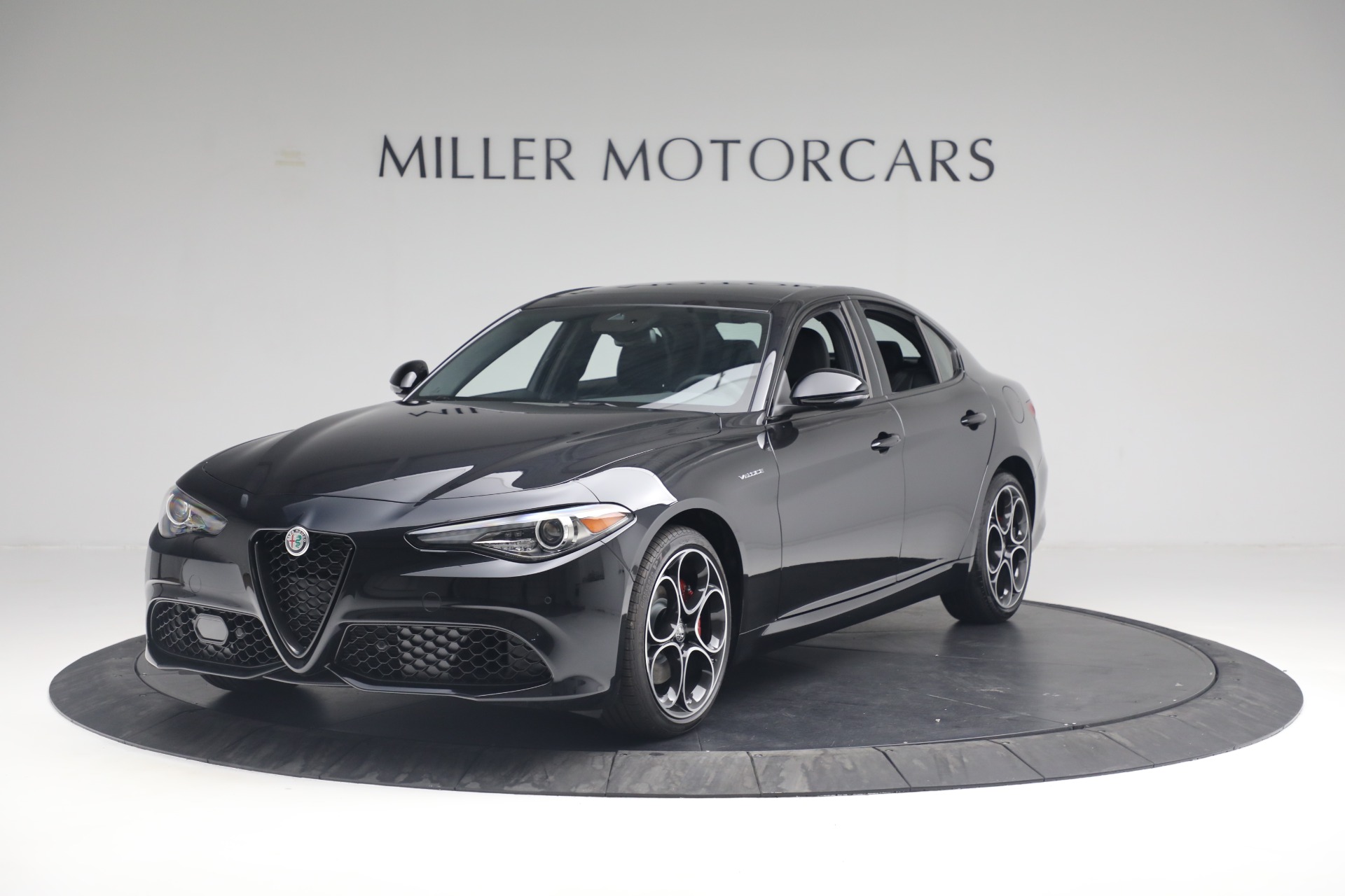 New 2022 Alfa Romeo Giulia Veloce for sale Sold at Rolls-Royce Motor Cars Greenwich in Greenwich CT 06830 1