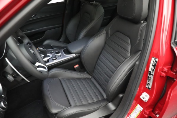 Used 2022 Alfa Romeo Giulia Veloce for sale $29,900 at Rolls-Royce Motor Cars Greenwich in Greenwich CT 06830 15