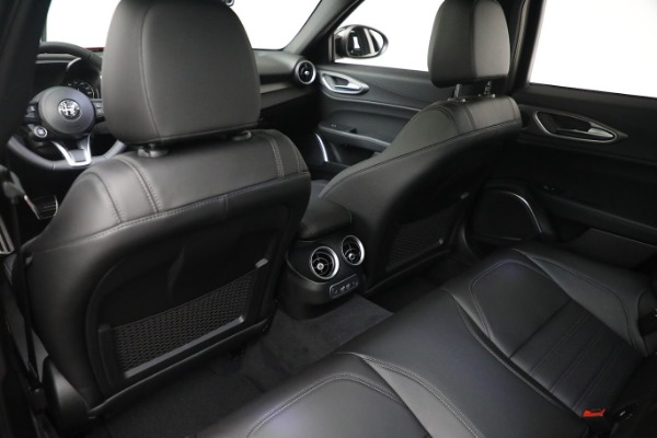 Used 2022 Alfa Romeo Giulia Veloce for sale $29,900 at Rolls-Royce Motor Cars Greenwich in Greenwich CT 06830 19