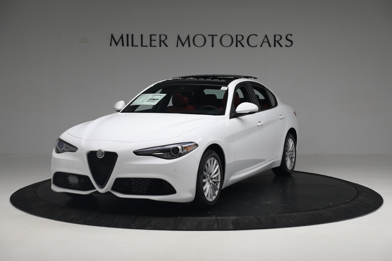 New 2022 Alfa Romeo Giulia Sprint for sale $50,545 at Rolls-Royce Motor Cars Greenwich in Greenwich CT 06830 1