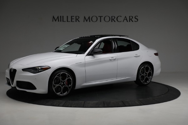 New 2022 Alfa Romeo Giulia Veloce for sale Sold at Rolls-Royce Motor Cars Greenwich in Greenwich CT 06830 2