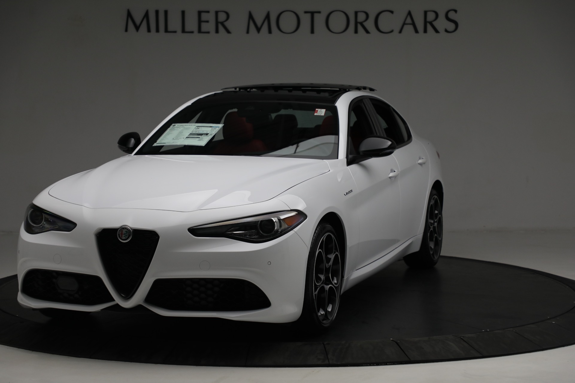 New 2022 Alfa Romeo Giulia Veloce for sale Sold at Rolls-Royce Motor Cars Greenwich in Greenwich CT 06830 1