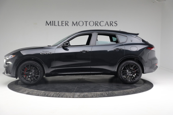 New 2022 Maserati Levante Modena for sale $115,696 at Rolls-Royce Motor Cars Greenwich in Greenwich CT 06830 3