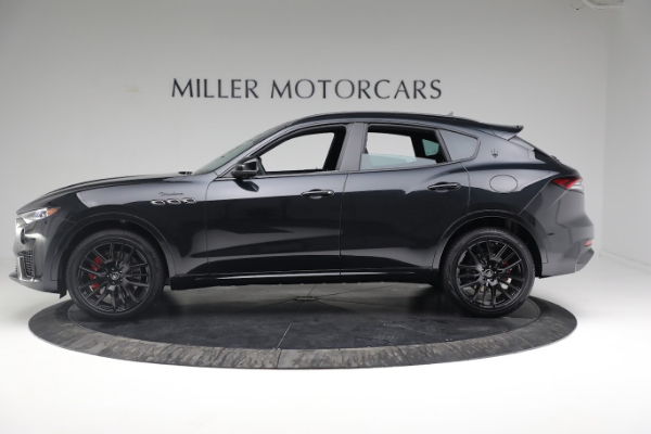 New 2022 Maserati Levante Modena for sale Sold at Rolls-Royce Motor Cars Greenwich in Greenwich CT 06830 3