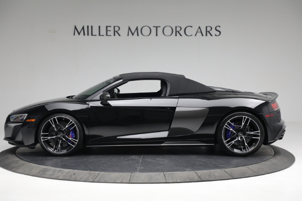 Used 2022 Audi R8 5.2 quattro V10 perform. Spyder for sale Sold at Rolls-Royce Motor Cars Greenwich in Greenwich CT 06830 14