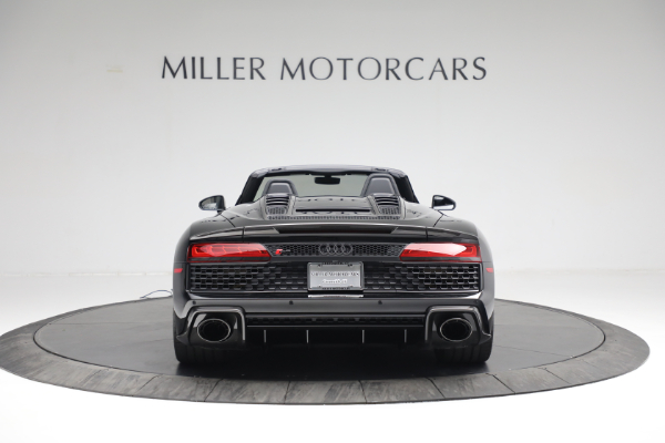 Used 2022 Audi R8 5.2 quattro V10 perform. Spyder for sale Sold at Rolls-Royce Motor Cars Greenwich in Greenwich CT 06830 6