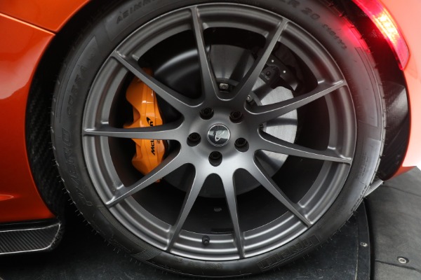 Used 2015 McLaren P1 for sale Call for price at Rolls-Royce Motor Cars Greenwich in Greenwich CT 06830 20