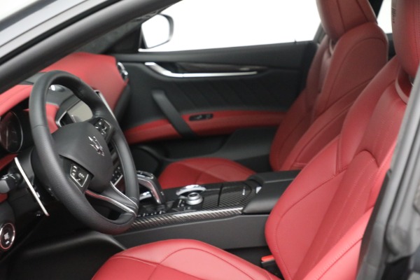 New 2022 Maserati Ghibli Modena Q4 for sale $109,155 at Rolls-Royce Motor Cars Greenwich in Greenwich CT 06830 25